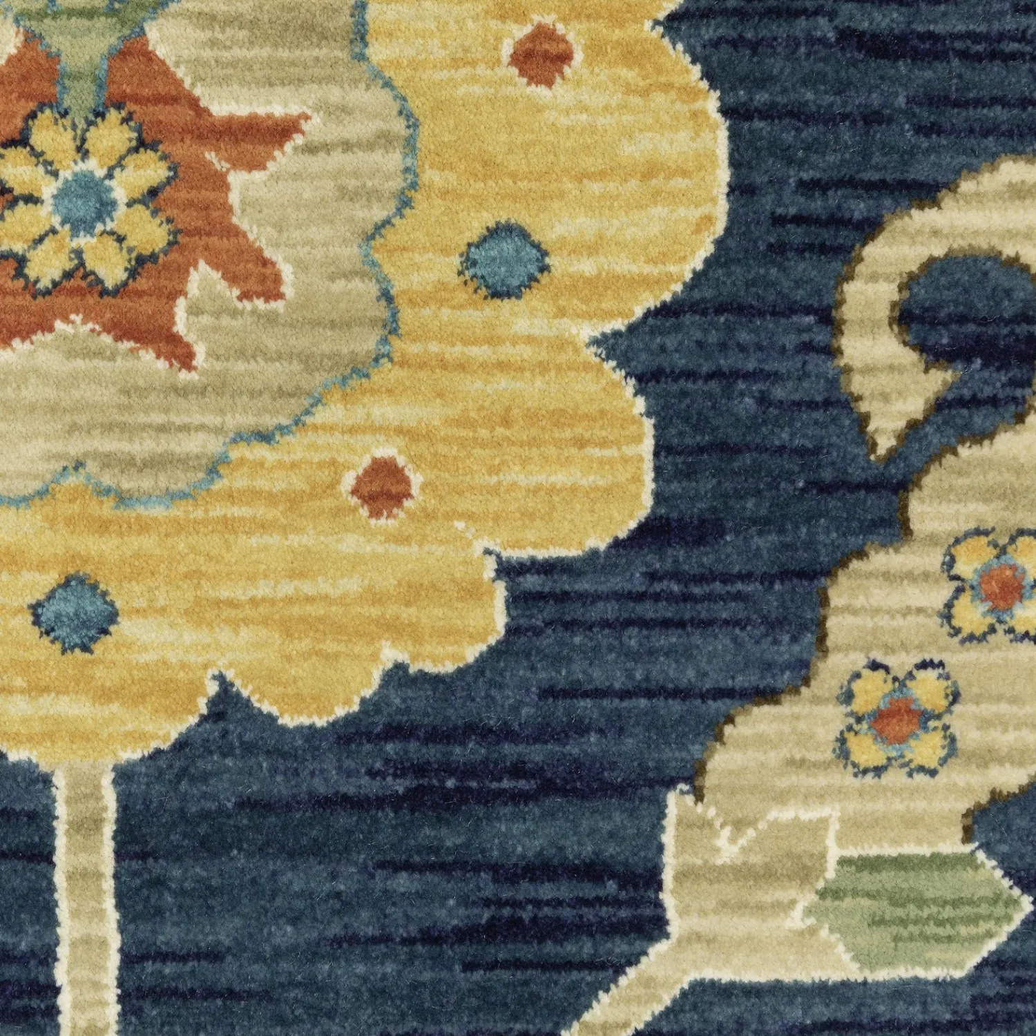 Plow & Hearth Area Rugs>Clover Hill Flowers Polypropylene Rug, 3'3" x 5'