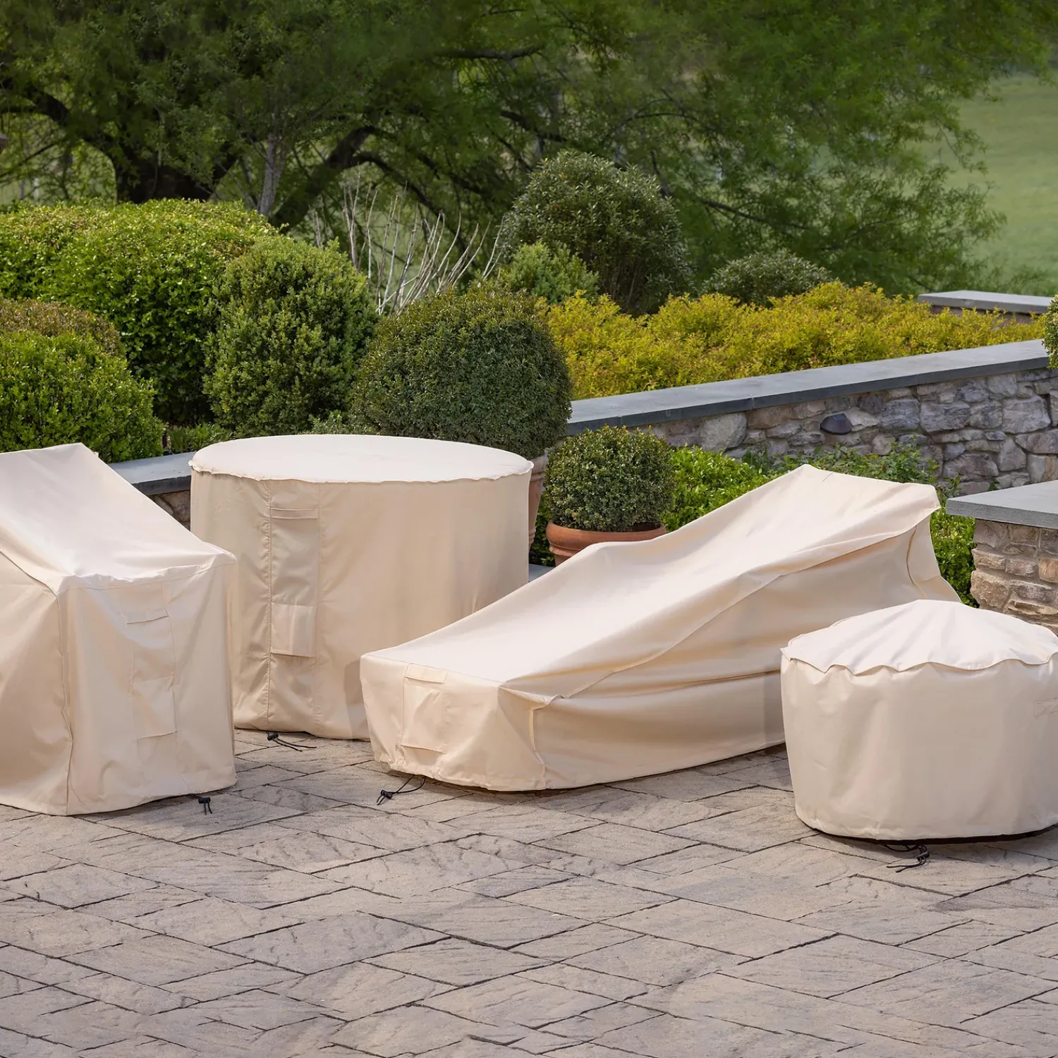 Plow & Hearth Outdoor Clean Up|Furniture Covers>Deluxe Armchair Cover Tan