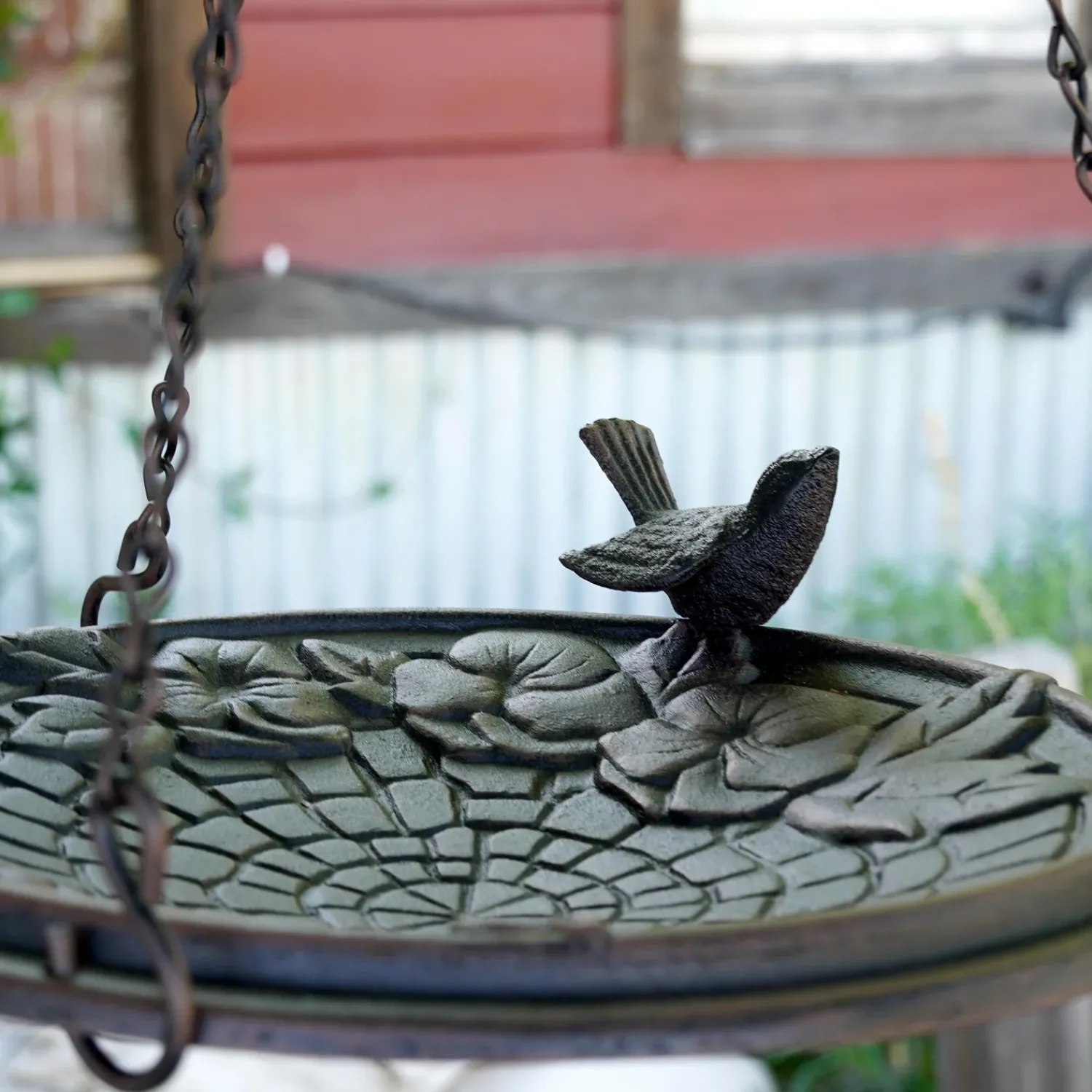 Plow & Hearth Birdbaths>Floral Cobblestone Motif Hanging Metal Birdbath