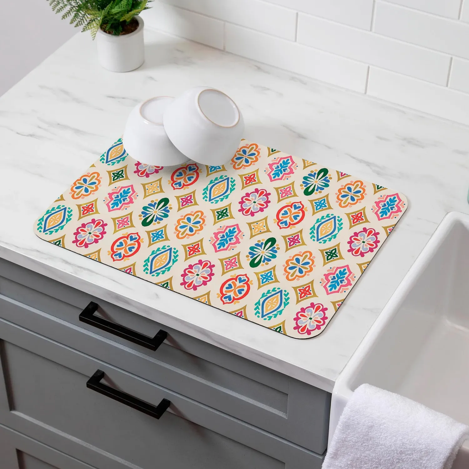 Plow & Hearth Kitchen Linens|Cleaning Supplies>Geometric Tapestry Fabric Dish Drying Mat, 20" x 15"