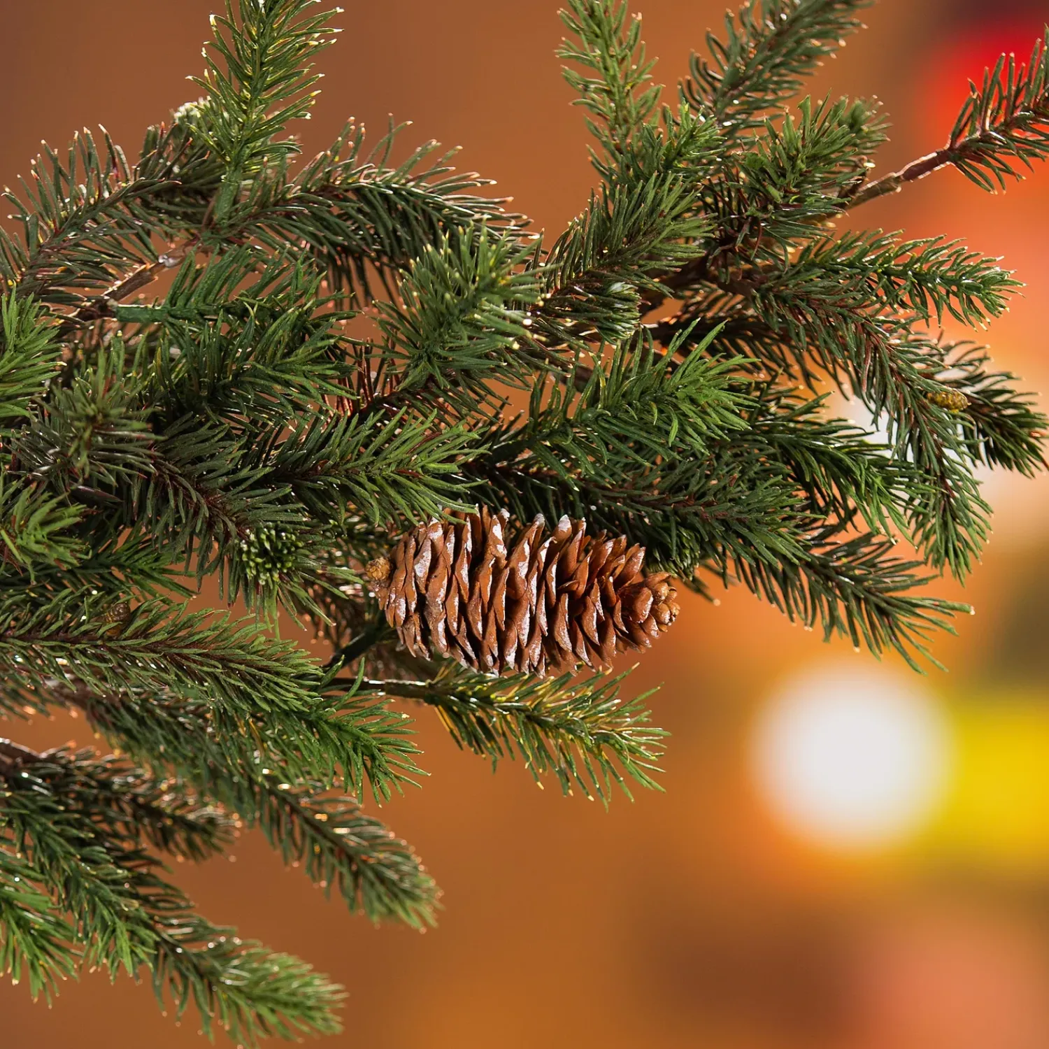 Plow & Hearth Lighted Trees & Garlands|Lighted Accents>Holiday Traditions Complete Christmas Tree Kit with 250 Lights and 140 Decorations, 7½'H