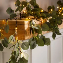 Plow & Hearth Faux Flowers & Plants|Lighted Trees & Garlands>Indoor/Outdoor Battery-Operated Lighted Eucalyptus Garland