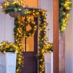 Plow & Hearth Wreaths><noscript><img width=