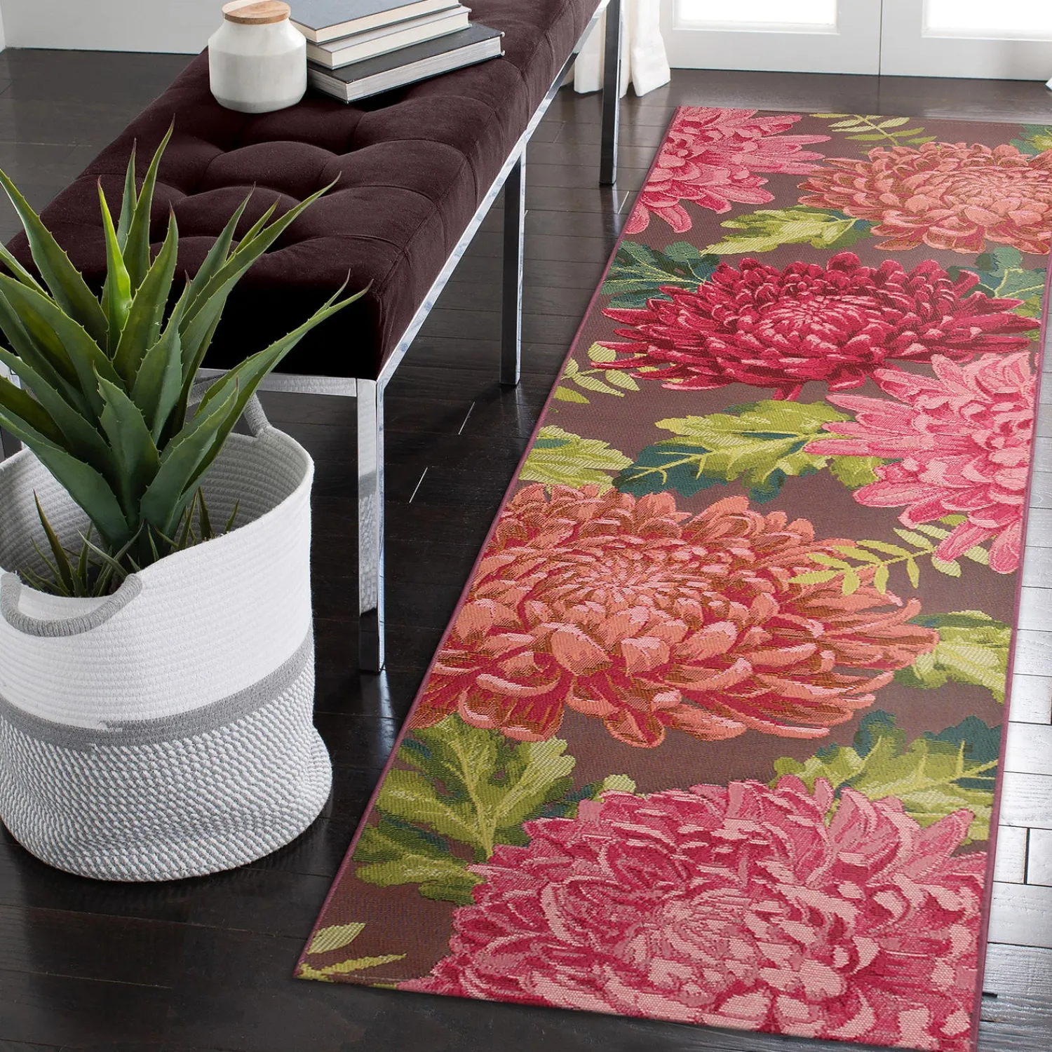 Plow & Hearth Runners>Indoor/Outdoor Chrysanthemum Polypropylene Rug, 23" x 7'6" Runner