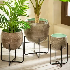 Plow & Hearth Planters & Plant Stands><noscript><img width=