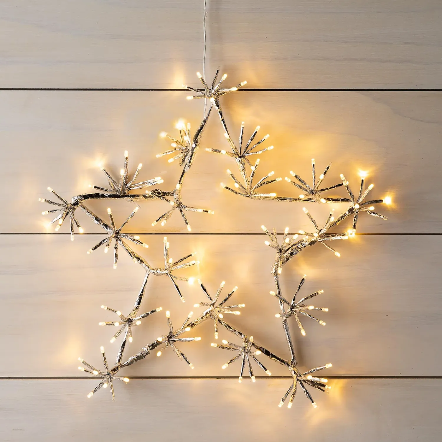Plow & Hearth Lighted Accents>Indoor/Outdoor Electric Lighted Star Holiday Decoration