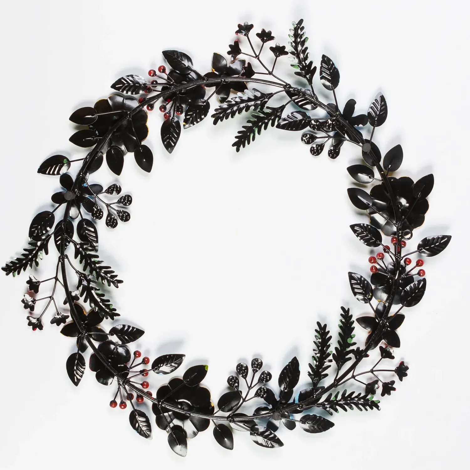Plow & Hearth Wreaths>Indoor/Outdoor Floral and Berry Metal Wreath