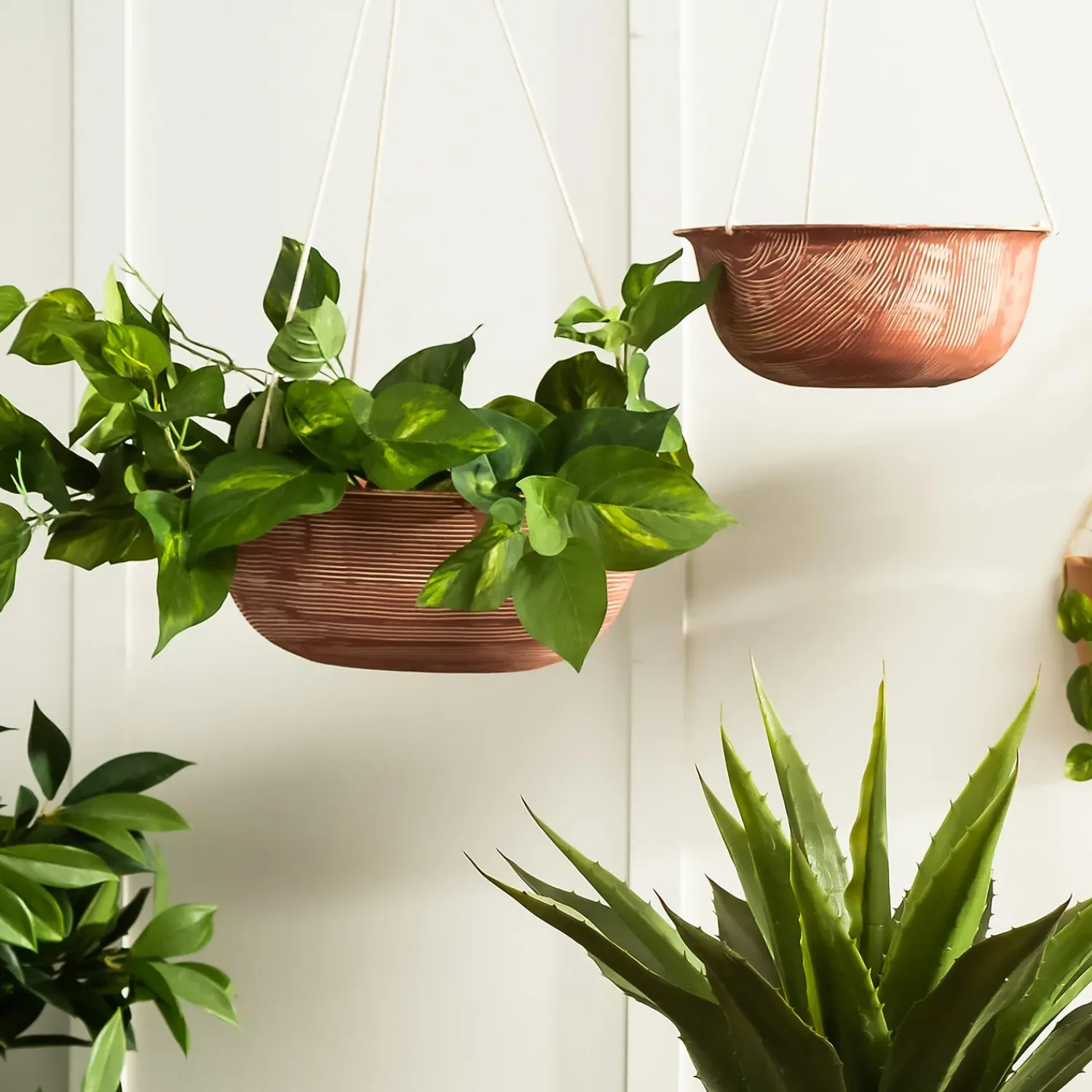 Plow & Hearth Planters & Plant Stands>Indoor/Outdoor Metal Hanging Planters with Terra Cotta Finish, Set of 2