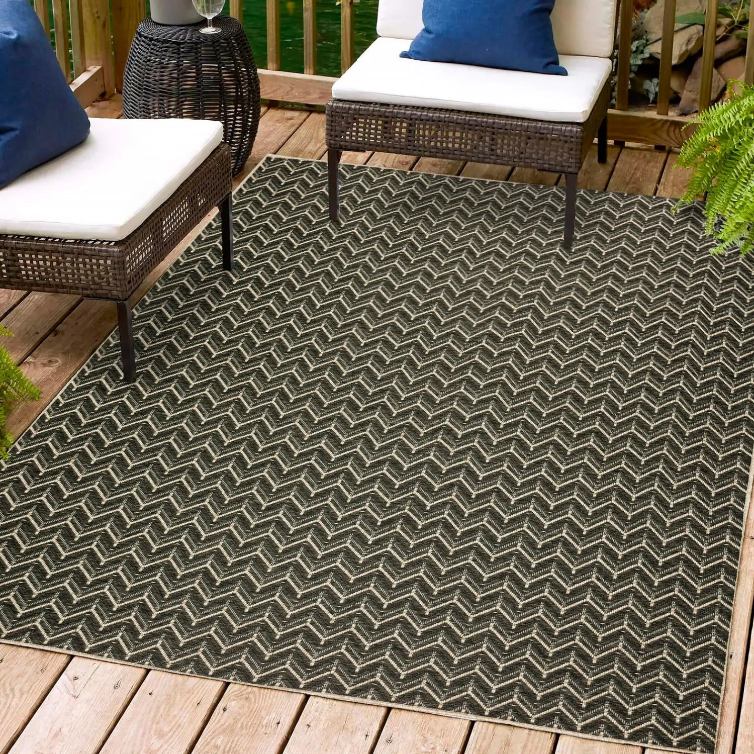 Plow & Hearth Area Rugs>Indoor/Outdoor Santa Anna Chevron Rug, 3' x 5'