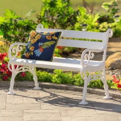 Plow & Hearth Outdoor Throw Pillows|Decorative Pillows>Indoor/Outdoor Trumpet Vine With Hummingbird Hooked Polypropylene Throw Pillow