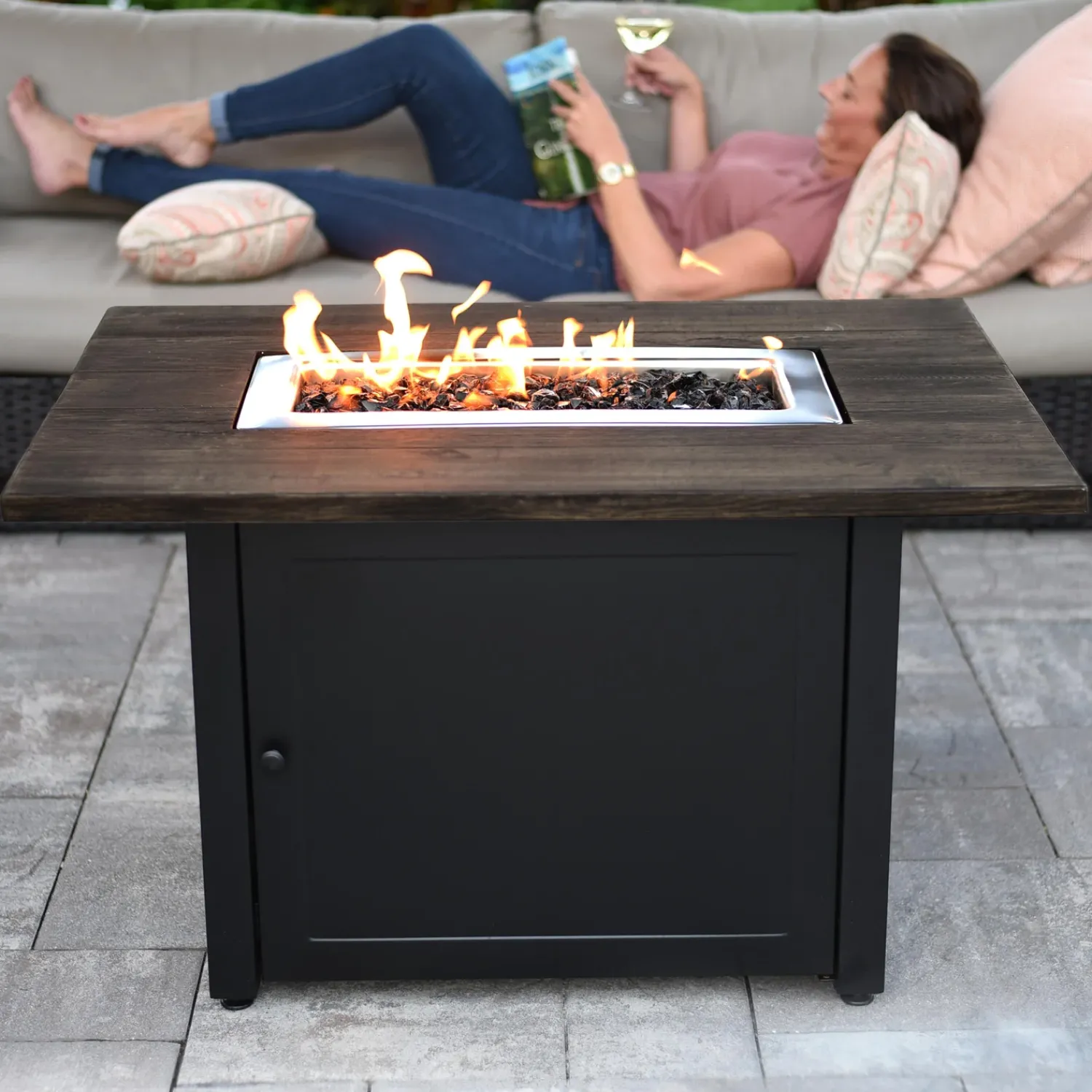 Plow & Hearth Fire Pits|Fire Pits>Kamden Propane Gas Fire Pit with Faux Wood Tabletop and Glass Rocks