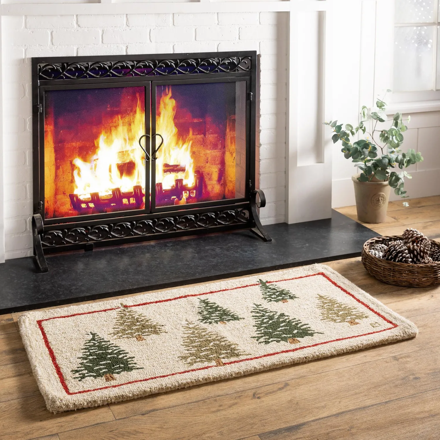 Plow & Hearth Fireplace Screens With Doors>Large Cast Iron Scrollwork Fire Screen With Doors Black
