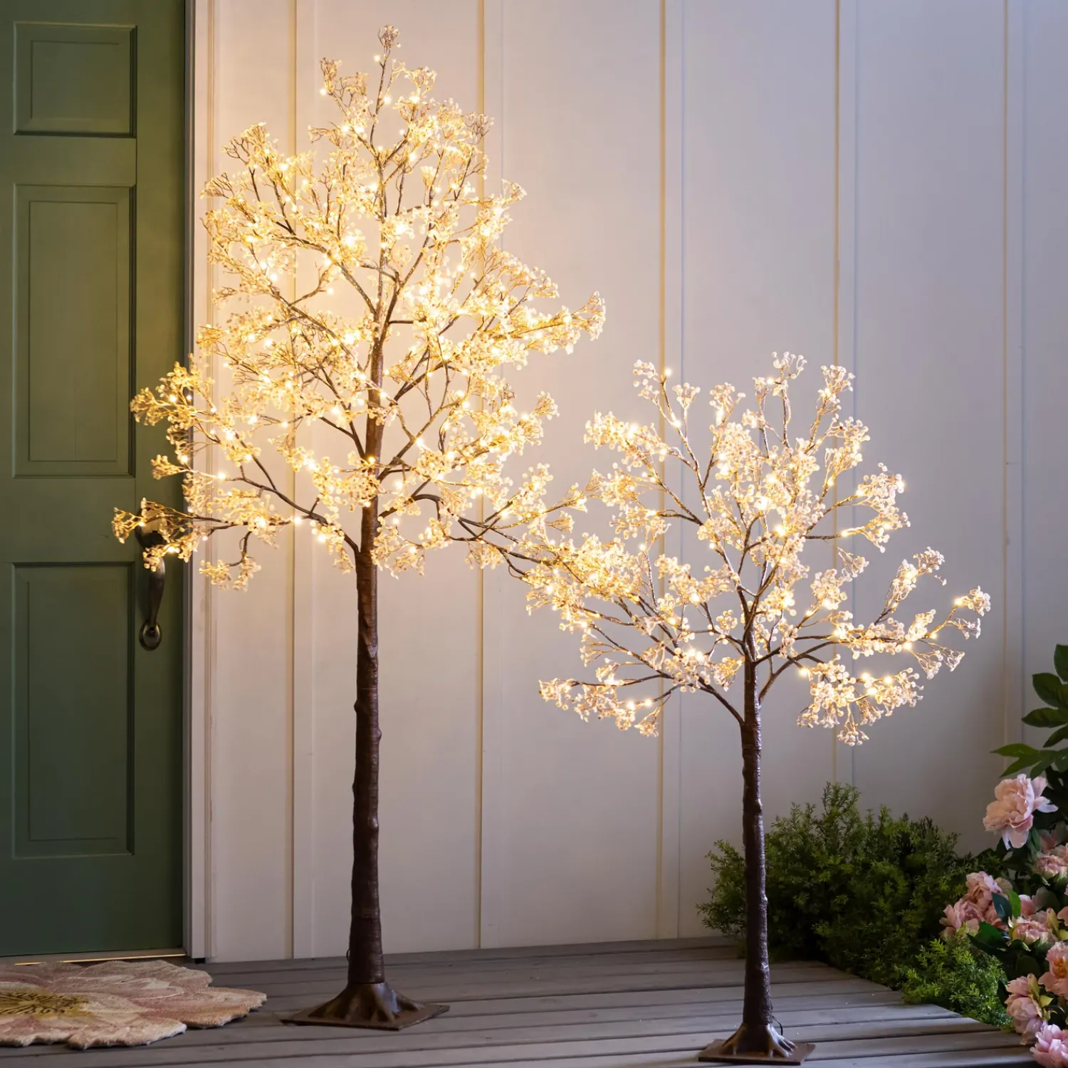 Plow & Hearth Lighted Trees & Garlands>Large Indoor/Outdoor Electric Lighted Baby's Breath Tree, 6'H