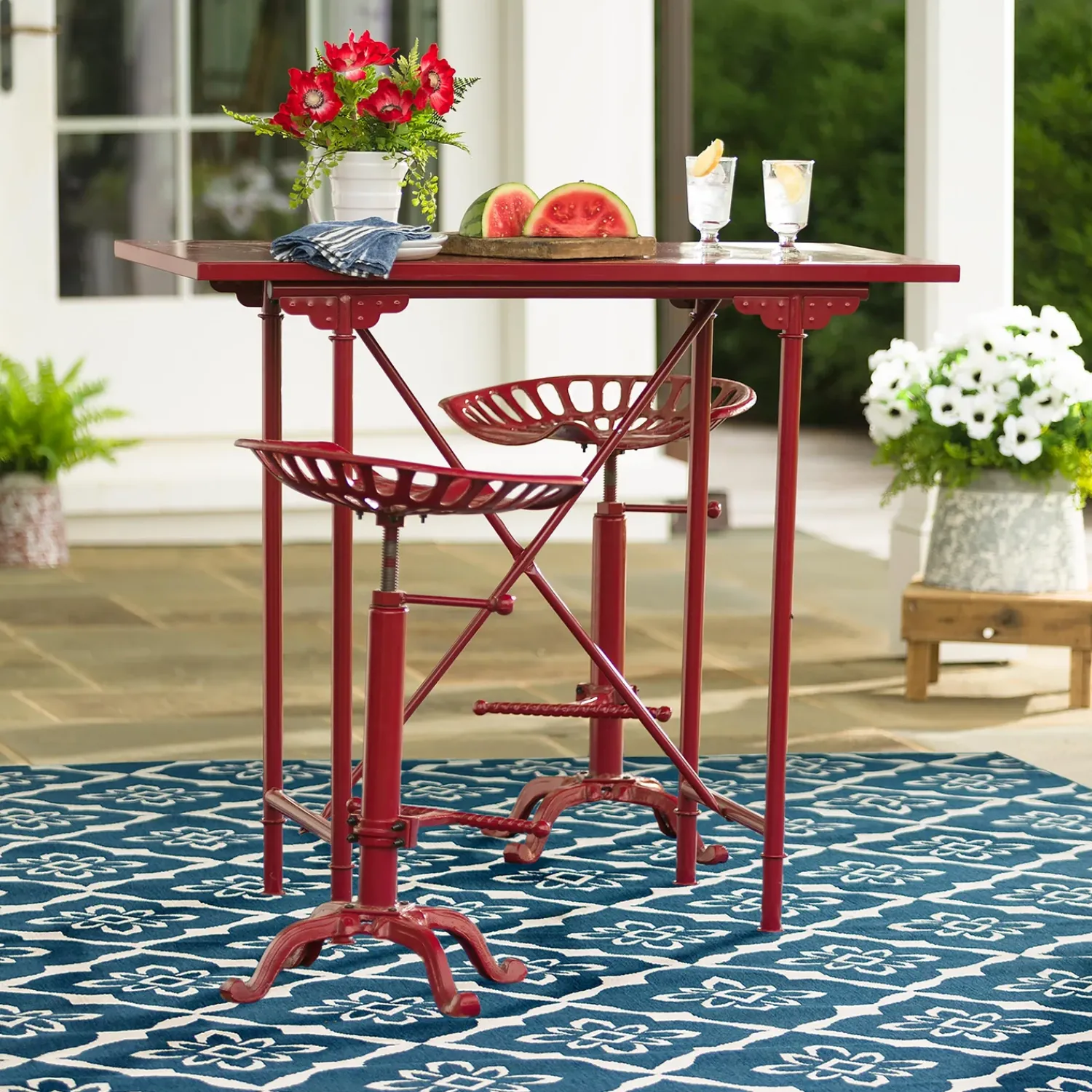 Plow & Hearth Area Rugs>Lexington Trellis Rug, 5'3"x 7'6" Navy