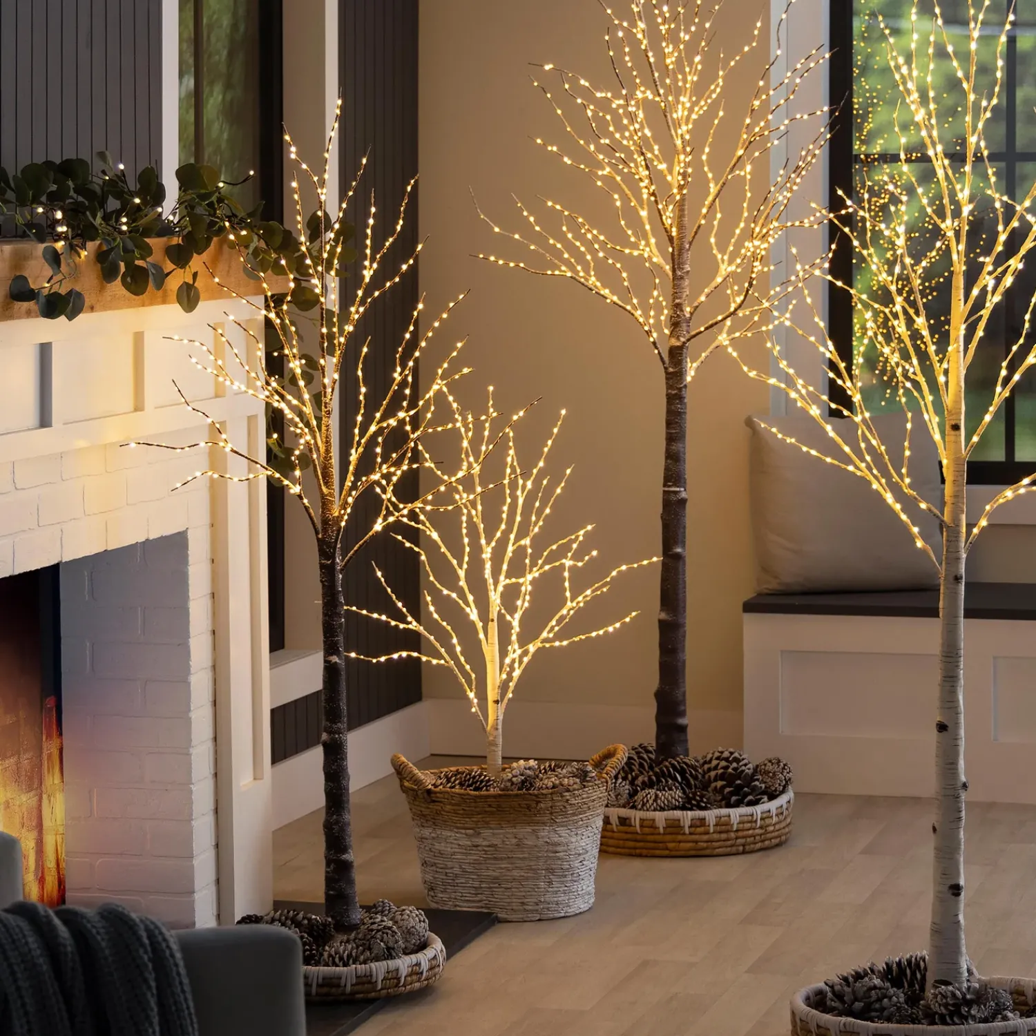 Plow & Hearth Lighted Trees & Garlands>Medium Indoor/Outdoor Birch Tree with 400 Warm White Lights Brown