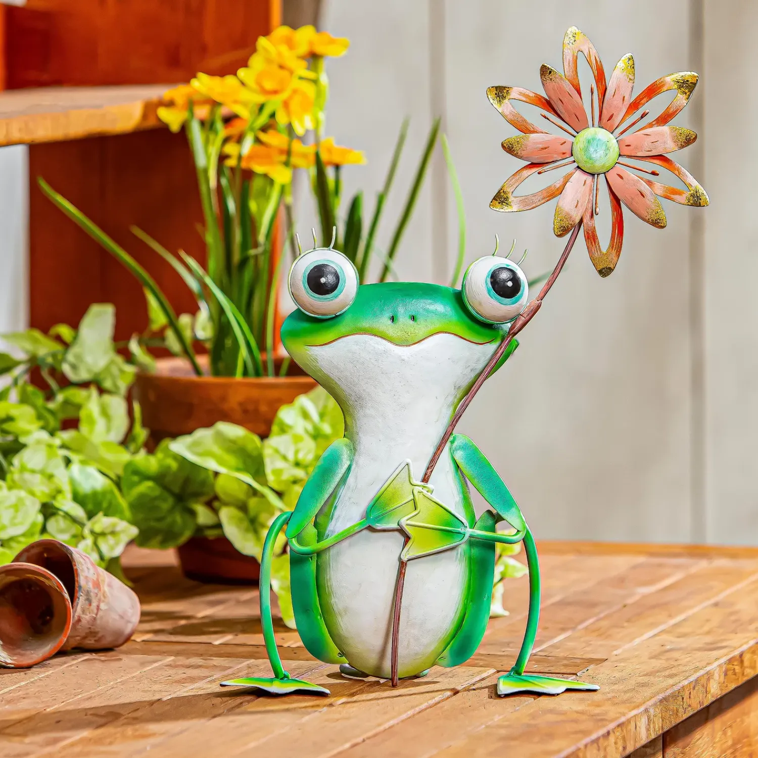 Plow & Hearth Garden Statues>Metal Frog With Colorful Flower Statue, 15"H