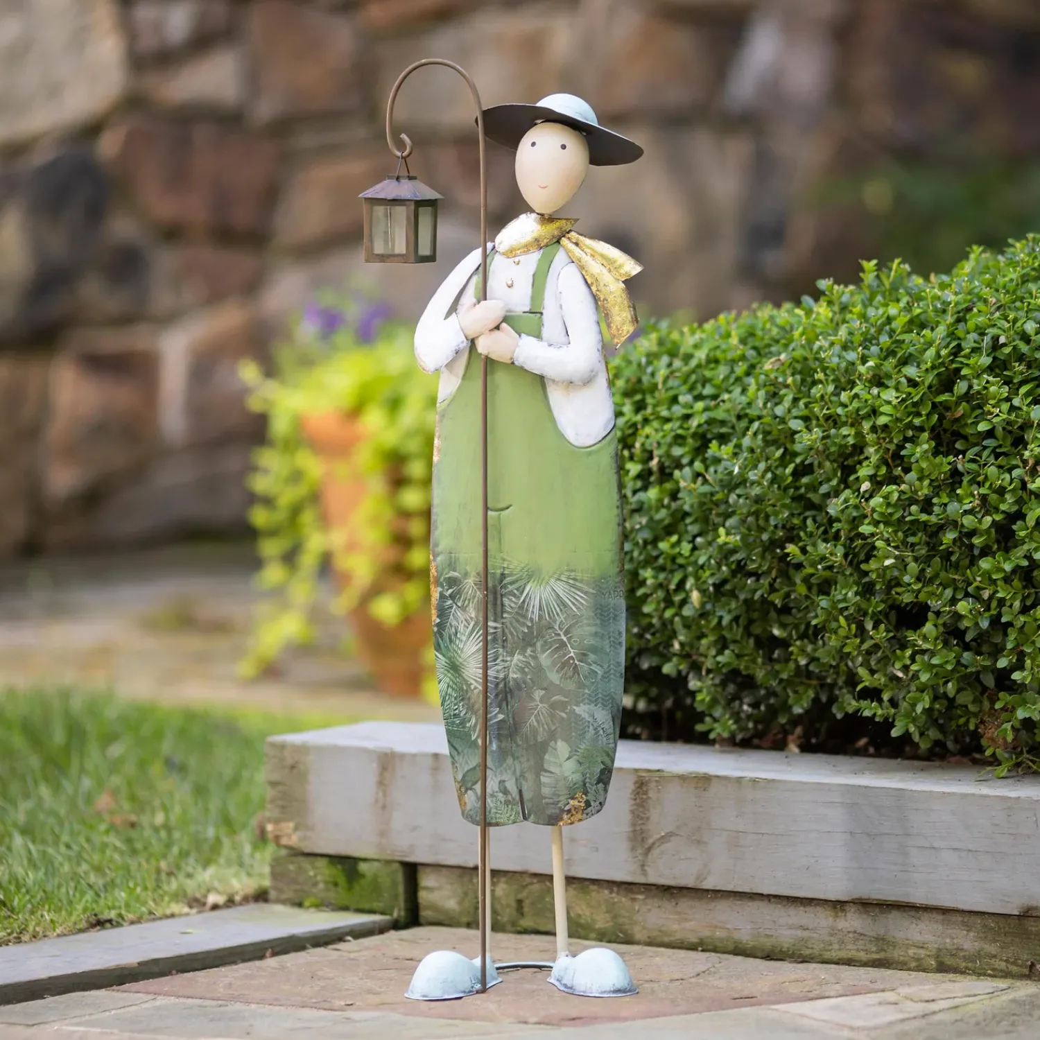Plow & Hearth Garden Statues>Metal Lantern Farmer Statue