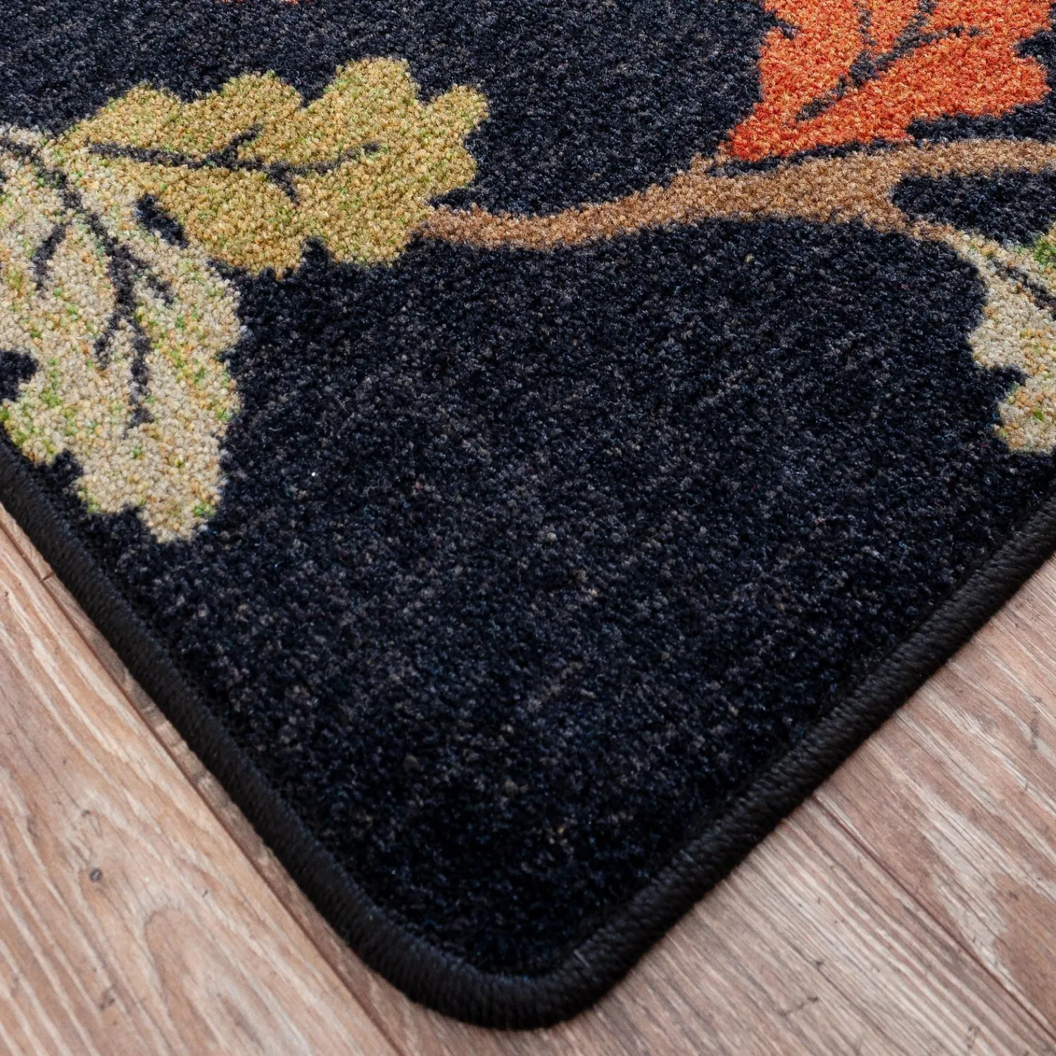 Plow & Hearth Area Rugs>Oakwood Pine Cone and Oak Leaf Rug, 3'10" x 5'4"