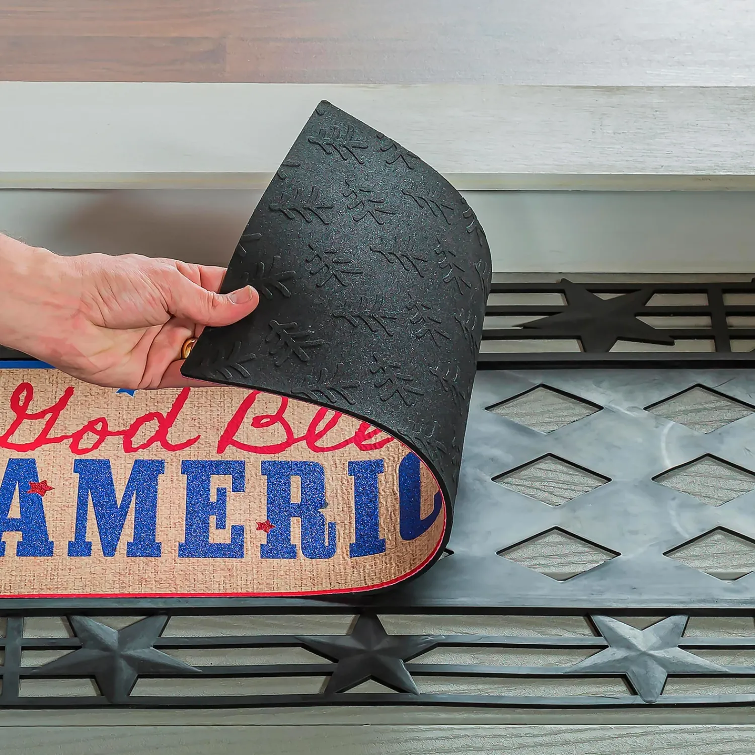 Plow & Hearth Fabric Door Hangers>Patriotic Door Decor and Sassafras Mat Set