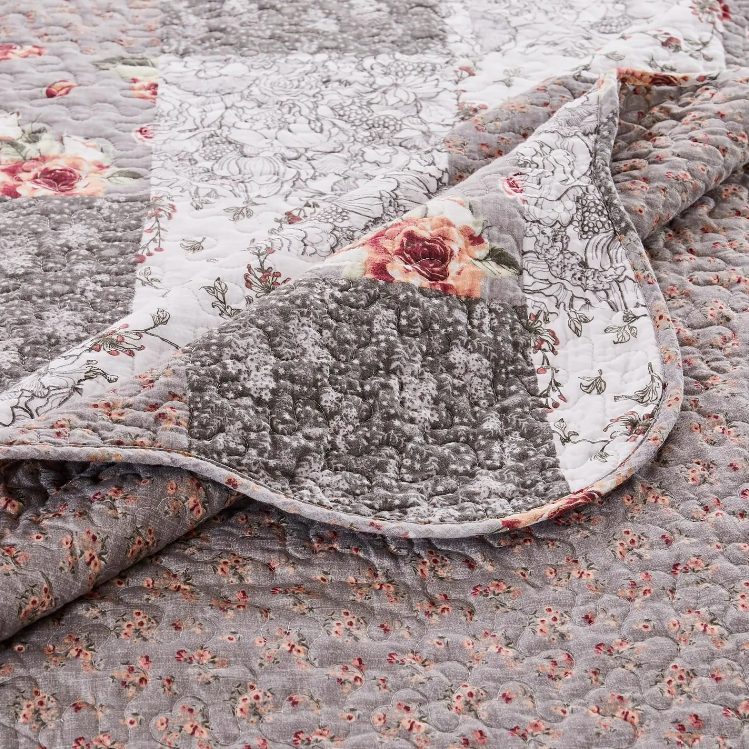 Plow & Hearth Quilts & Bedspreads|Throws & Blankets>Patterned Quilted Throw