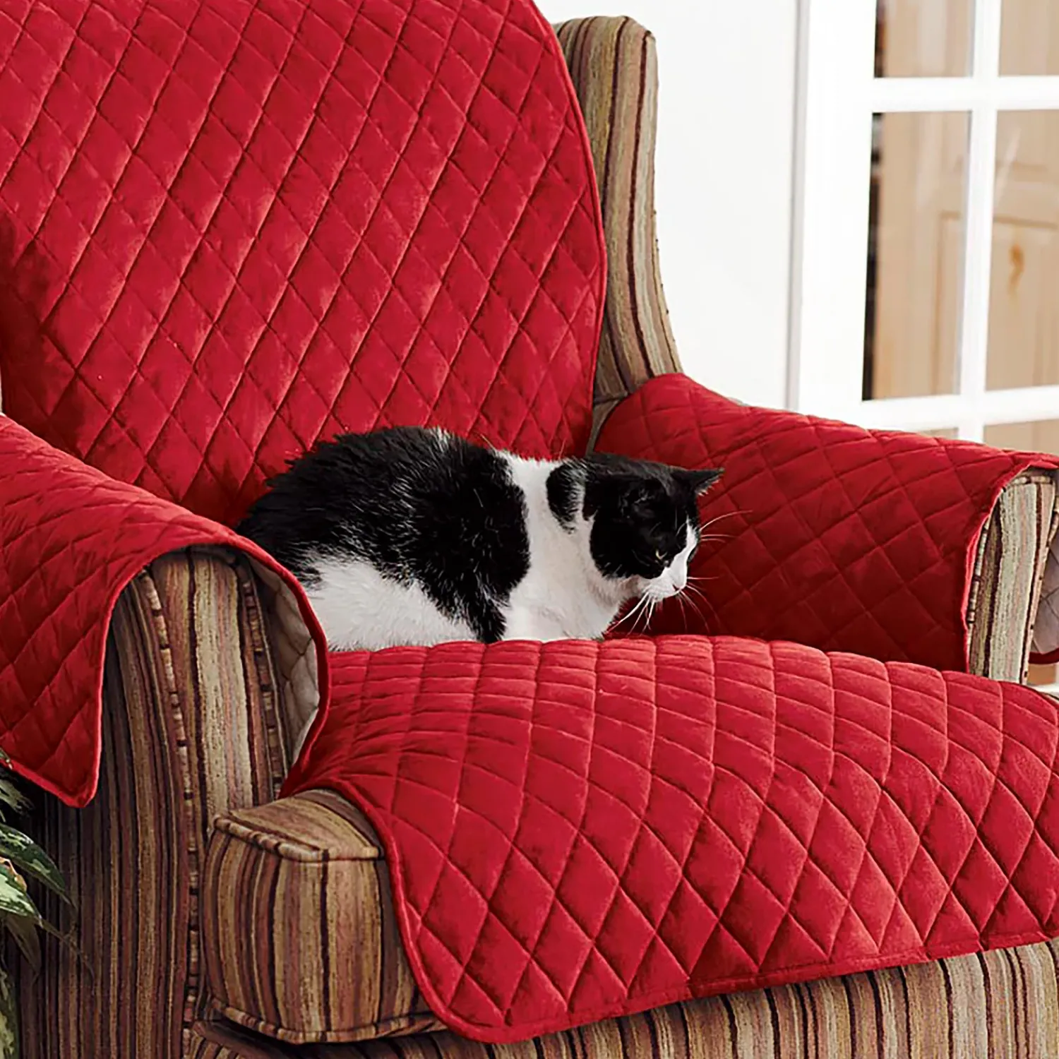 Plow & Hearth Pet Products>Polyester Pet Sofa Protective Cover Red