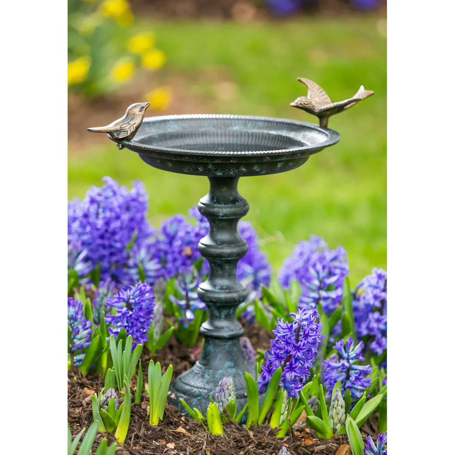 Plow & Hearth Birdbaths>Sculpted Songbirds Metal Pedestal Birdbath