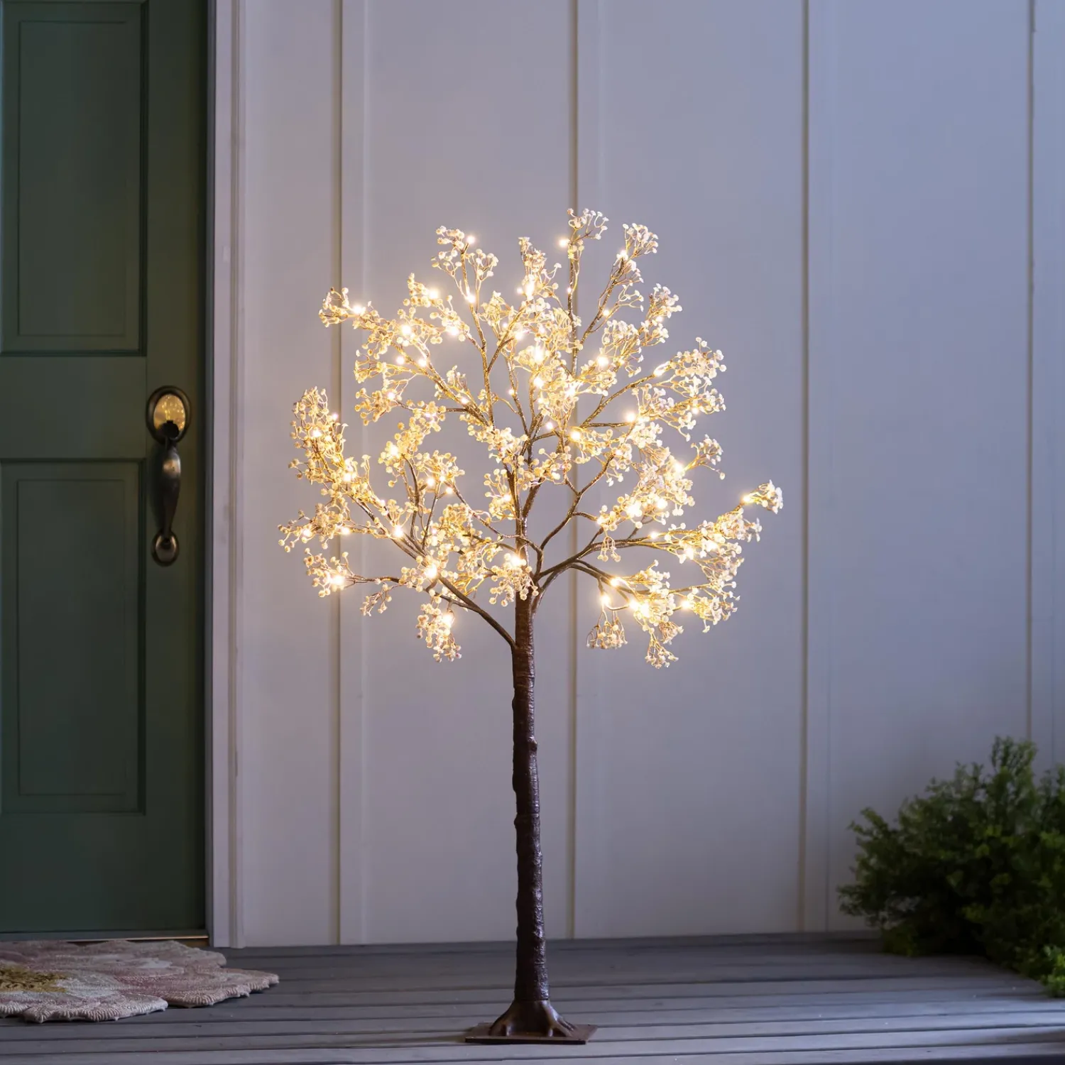 Plow & Hearth Lighted Trees & Garlands>Small Indoor/Outdoor Electric Lighted Baby's Breath Tree, 4'H