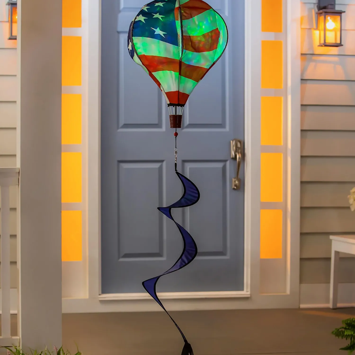 Plow & Hearth Wind Spinners>Solar American Flag Balloon Spinner