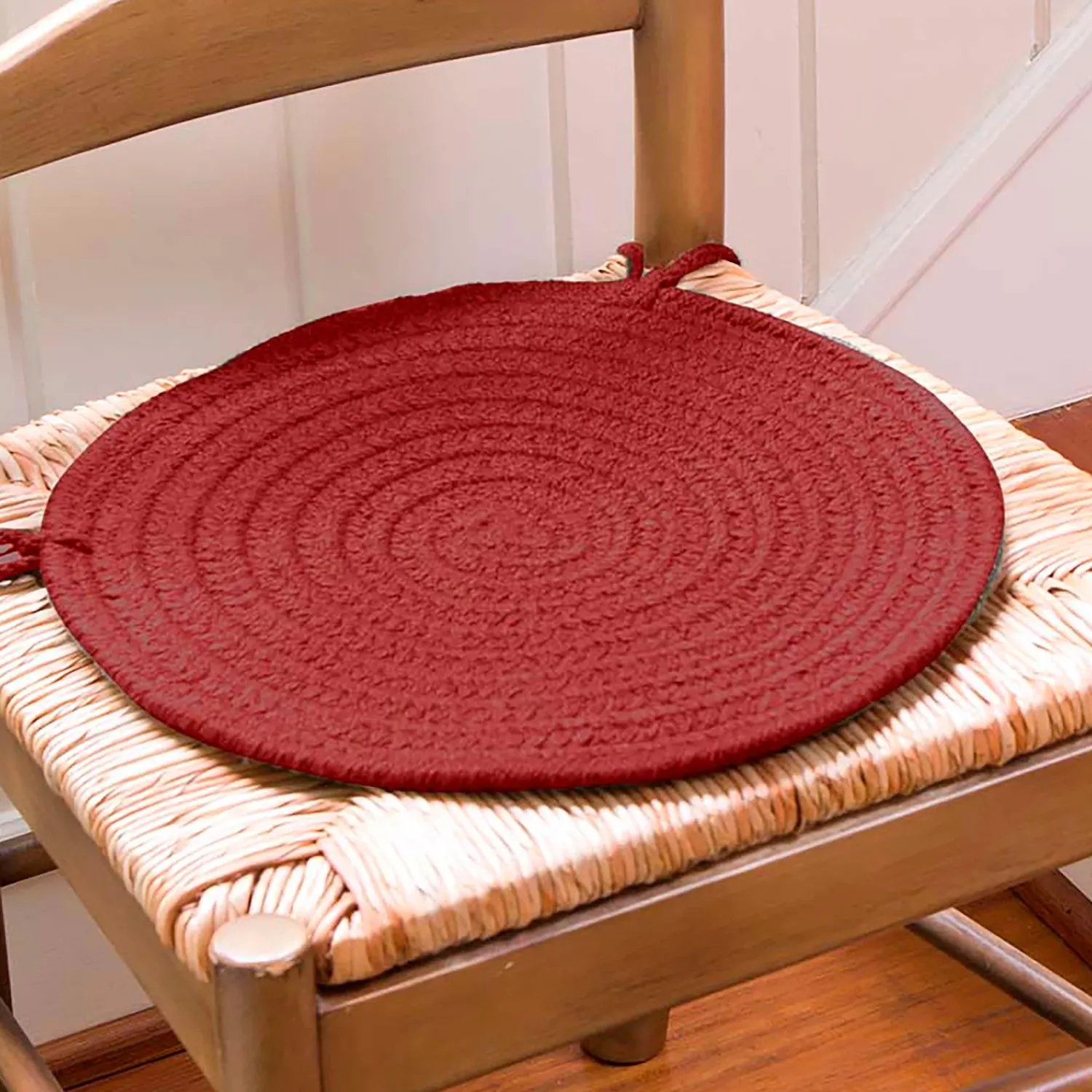 Plow & Hearth Chairs & Rockers|Rockers & Gliders>Solid Color Country Classic Braided Polypropylene Chair Pad, 15" dia.