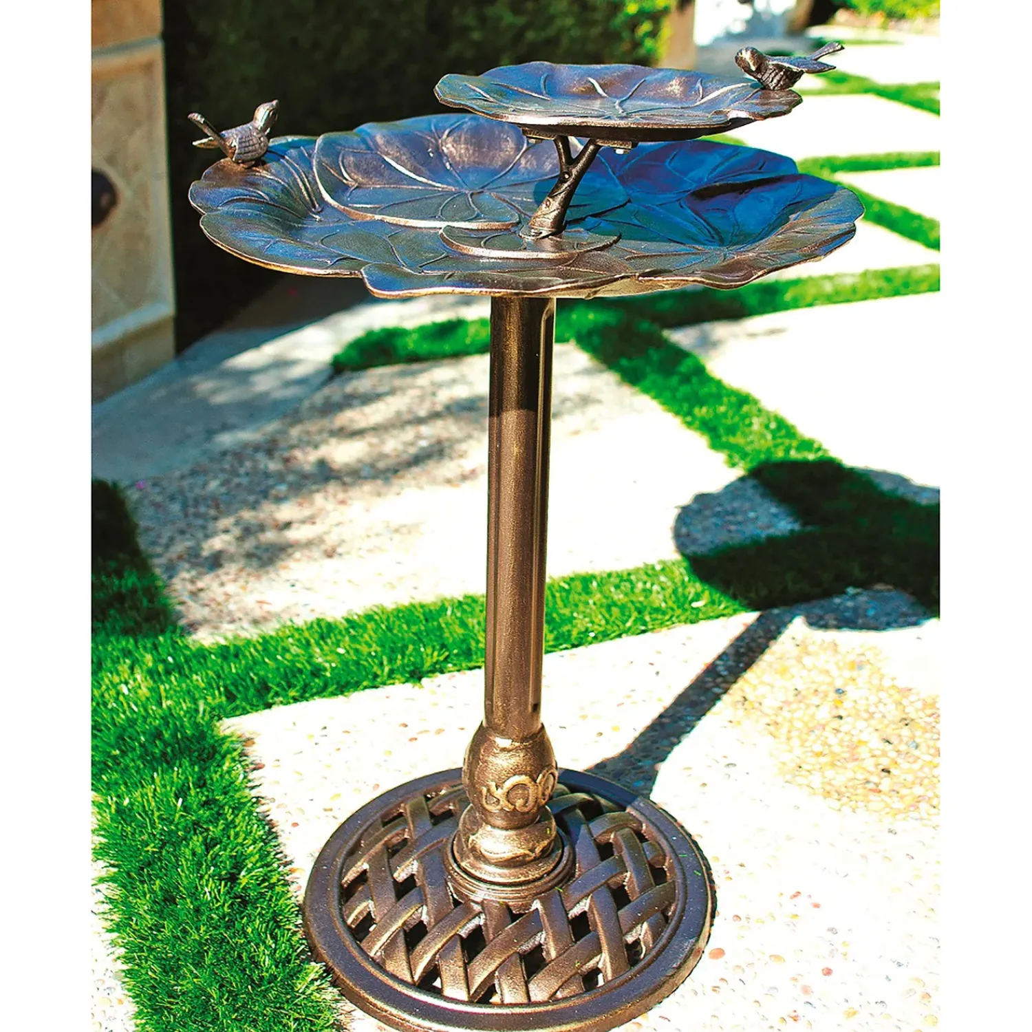 Plow & Hearth Birdbaths>Tiered Lily Pad Metal Birdbath Brass