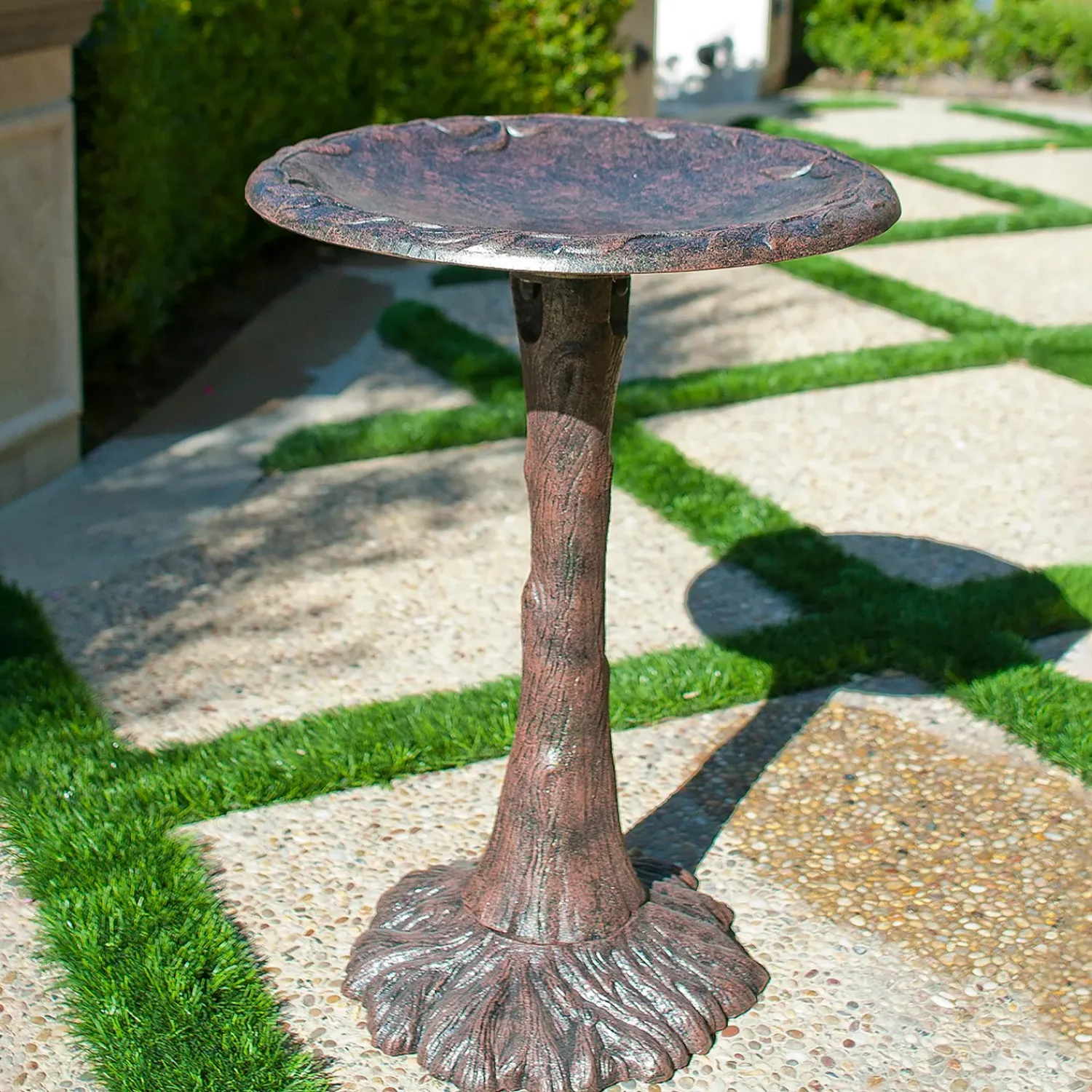 Plow & Hearth Birdbaths>Timeless Tree Metal Birdbath Bronze