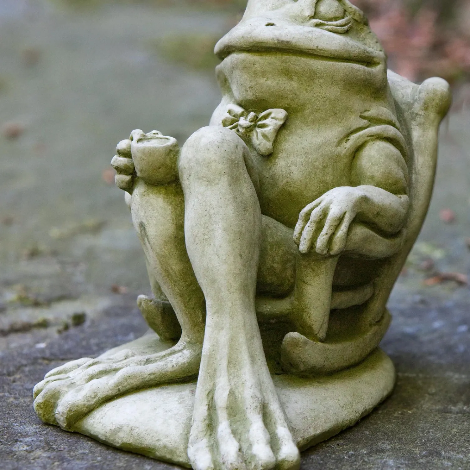 Plow & Hearth Garden Statues>USA-Made Cast Stone Coffee and Tea Frog Garden Statues