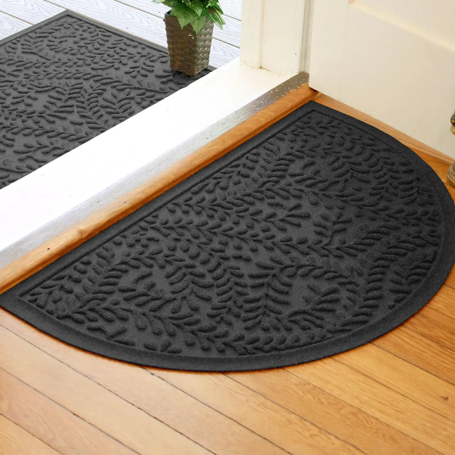 Plow & Hearth Waterhog Doormats>Waterhog Indoor/Outdoor Leaves Half-Round Doormat, 24" x 39"