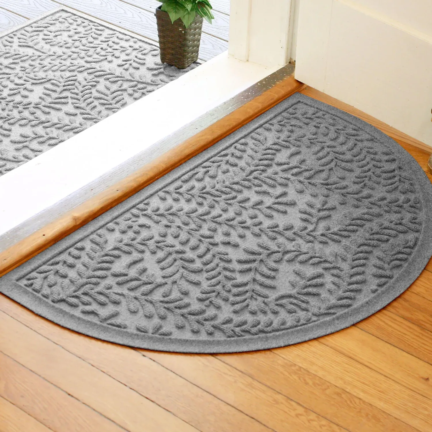 Plow & Hearth Waterhog Doormats>Waterhog Indoor/Outdoor Leaves Half-Round Doormat, 24" x 39"
